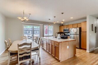 Building Photo - Spacious 5 BDR Lafayette Home - Close to Coal Creek Trail