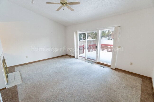 Building Photo - 1603 E 33rd Ave
