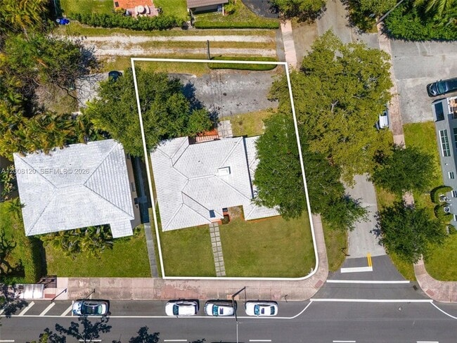 Building Photo - 3500 Ponce de Leon Blvd