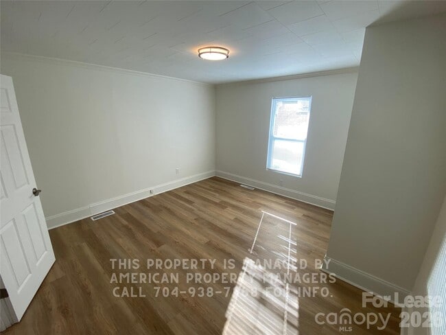 Building Photo - 1204 W A St