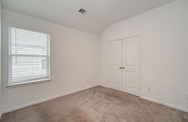 Building Photo - 4138 Balboa Dr