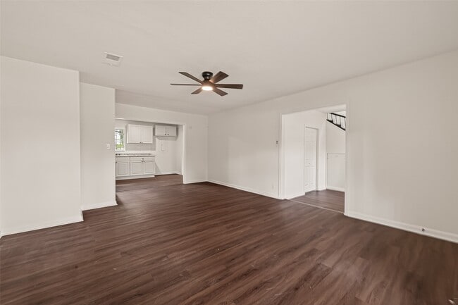 Building Photo - 5830 Southlea St