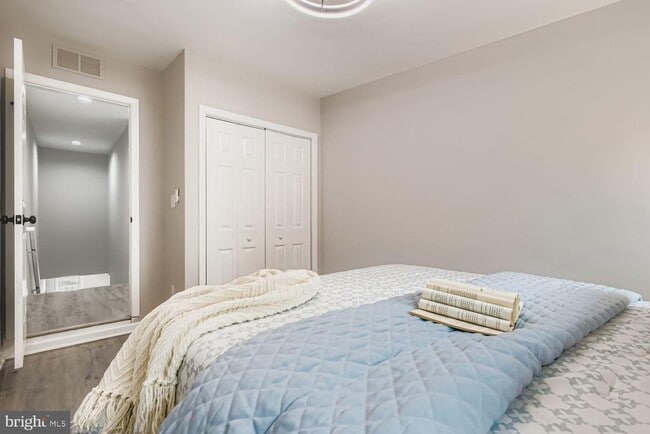 Building Photo - 1638 N Wolfe St