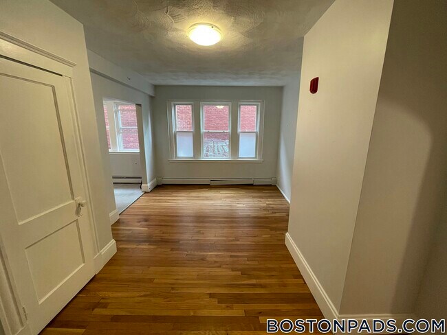 Building Photo - 233 Lafayette St