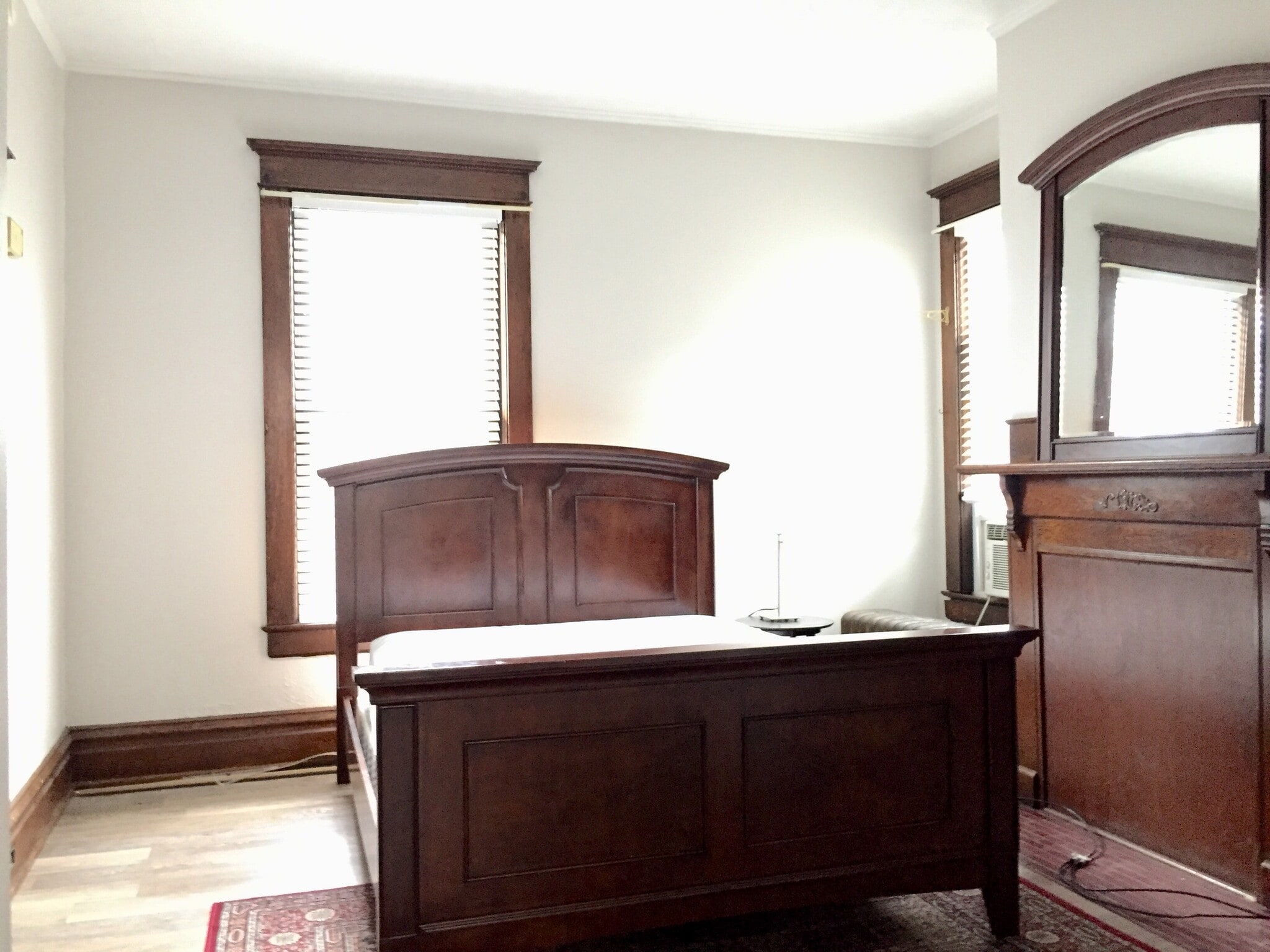 Alt. Bedroom view (queen bed shown for scale) - 350 Cobun Avenue