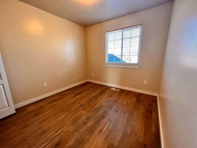 Building Photo - 2225 W Steely Ct