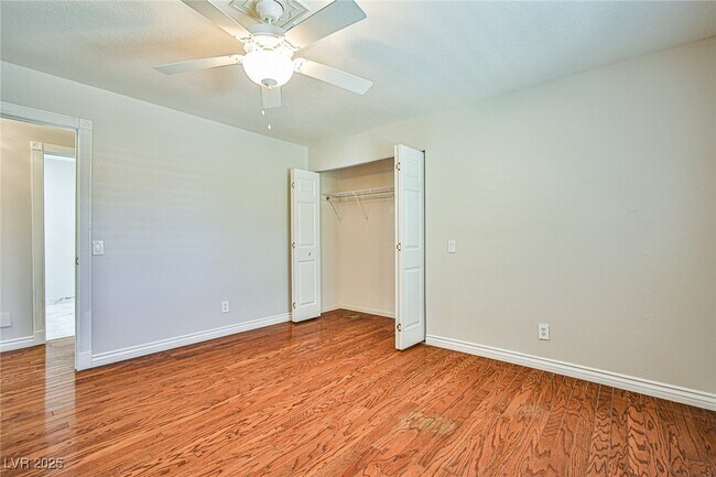 Building Photo - 2815 S Monte Cristo Way