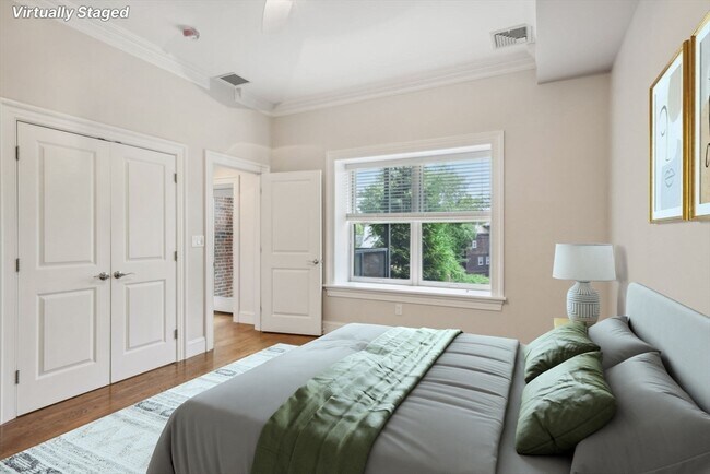 Building Photo - 1471 Beacon St