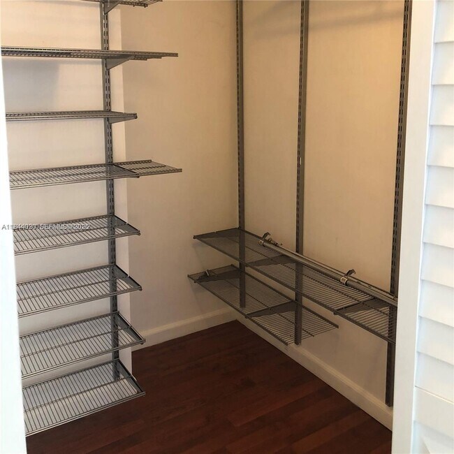 Building Photo - 7275 SW 90th St