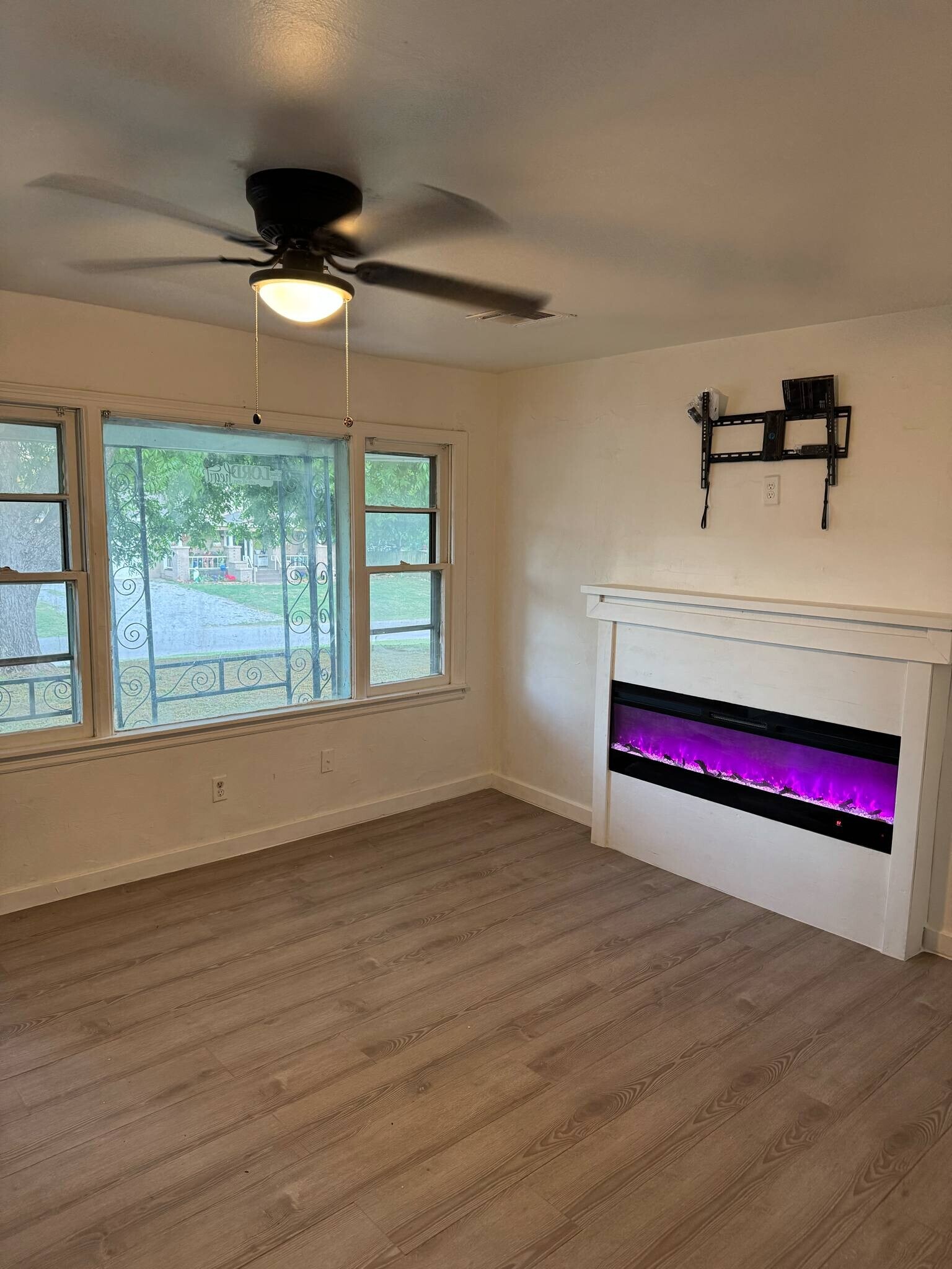 Building Photo - 710 S 11th St