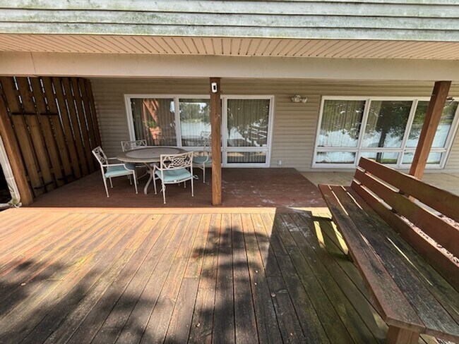 Building Photo - Furnished, Lakefront Living on Duncan Lake, Caledonia