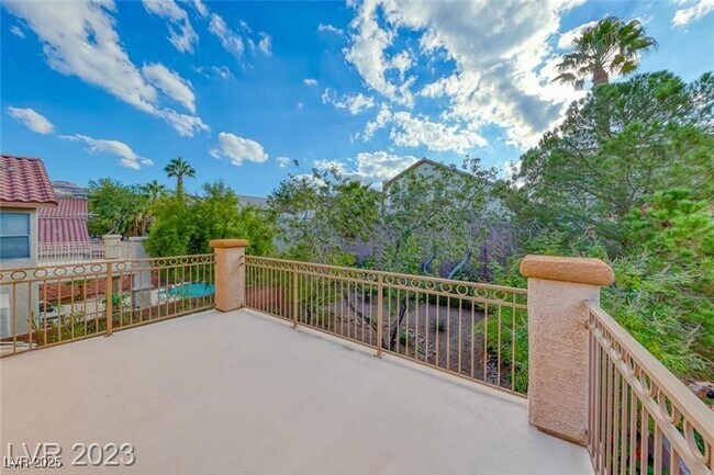 Building Photo - 183 Andada Dr