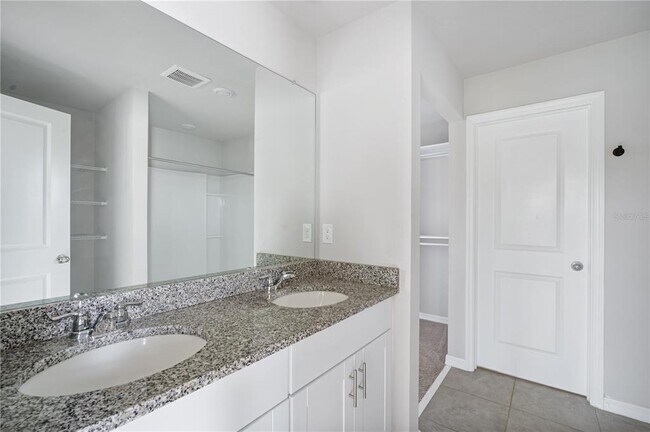 Building Photo - 38614 Finn Clover Ln