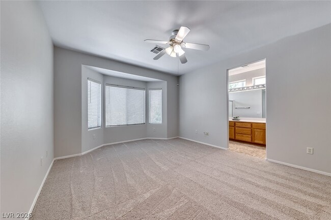 Building Photo - 2343 Schaeffer Hills Dr