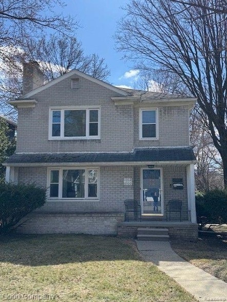 Building Photo - 1002 E Lincoln Ave