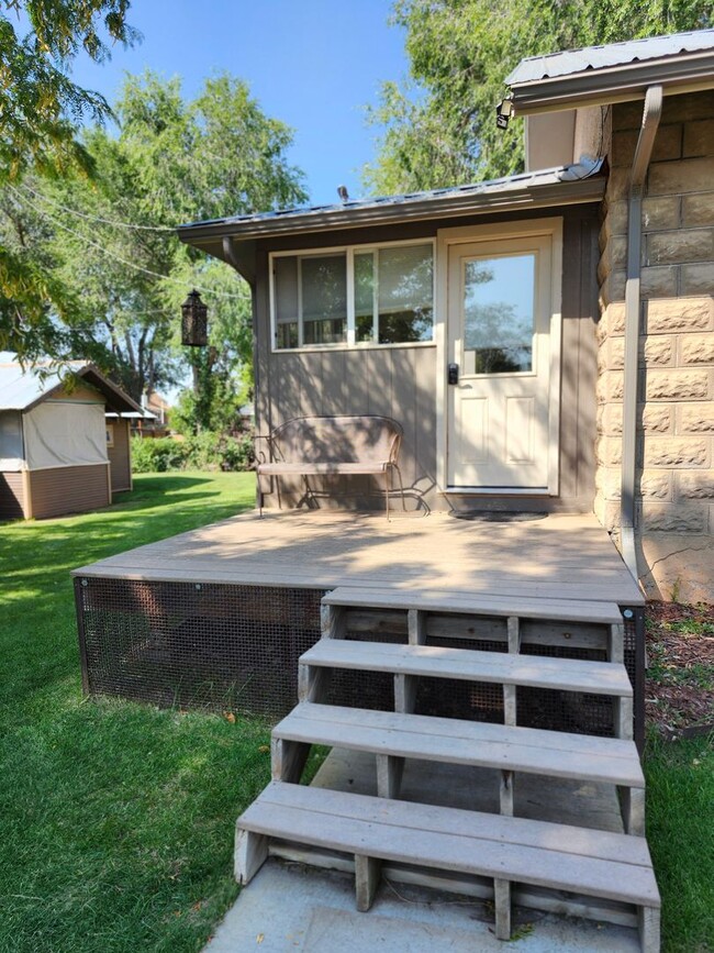 Building Photo - Upscale Montezuma Ave Home