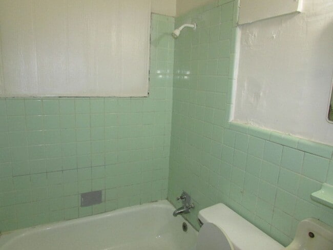 Building Photo - End Unit of a Duplex