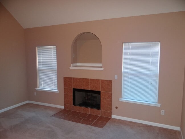 Building Photo - 257 Oxmoor Pl