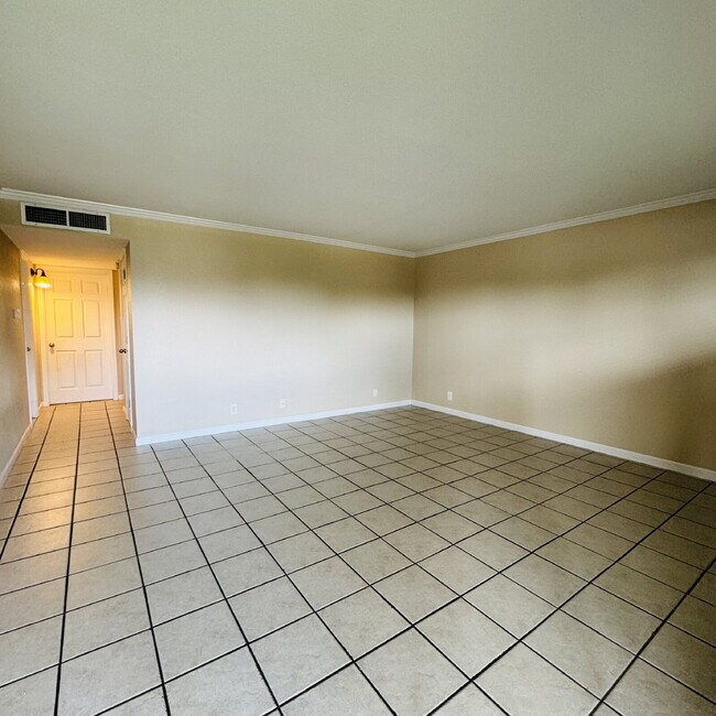 Building Photo - Spacious 2-Bedroom | 1 Bathroom Apartment at The Legacy in Nederland, TX!