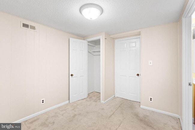 Building Photo - 3436 S Utah St