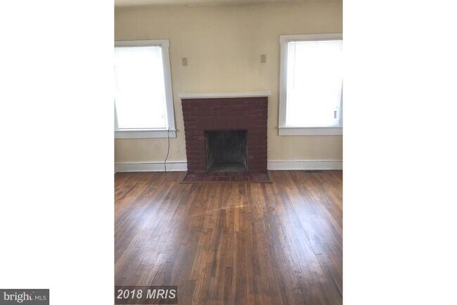 Building Photo - 1612 Caroline St