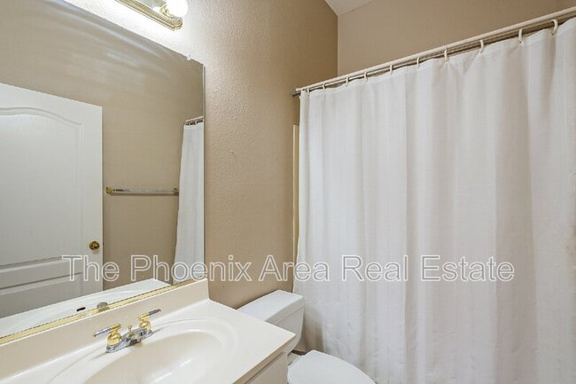 Building Photo - 7237 E Gallego Ln