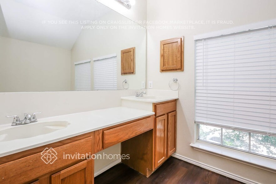 Building Photo - 4409 Cordova Ln