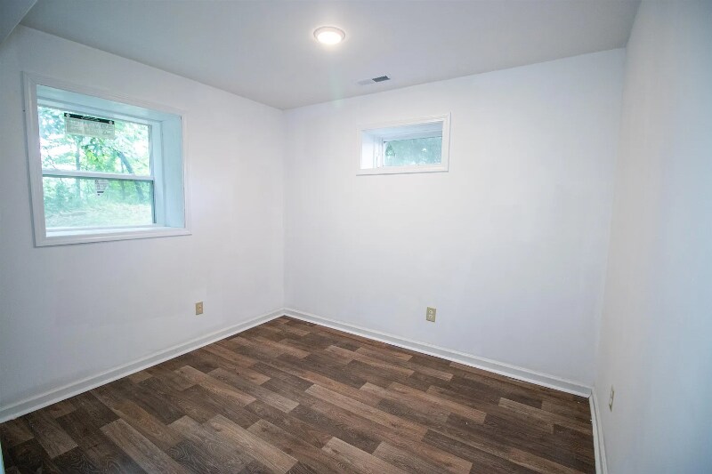 Building Photo - 24 Rainbow Cove