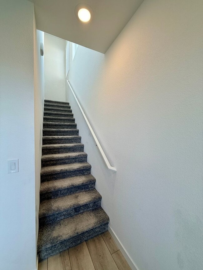 Building Photo - Beautiful Spring Valley Lennar Home-Make it yours today!