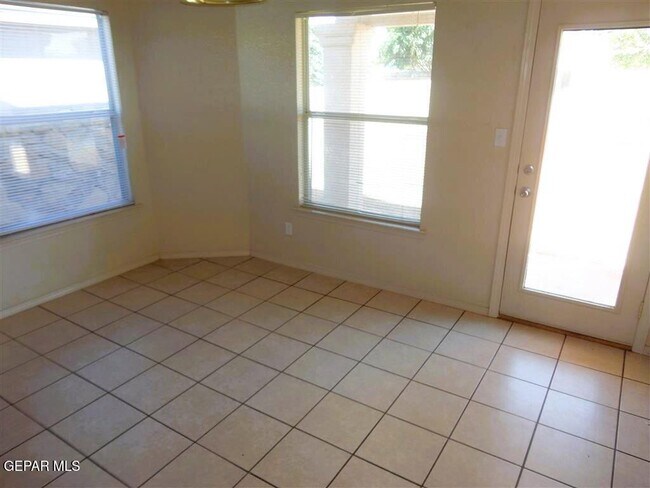 Building Photo - 4564 Joseph Rodriguez Dr