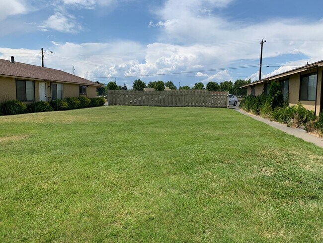 Building Photo - Wilson1009 (CWP)