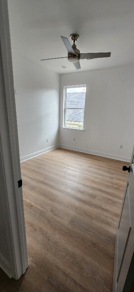 Building Photo - 2431 Franklin Ave