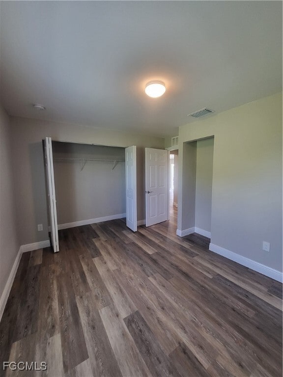 Building Photo - 9020 S Indio Cir