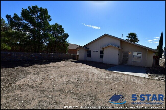 Building Photo - 12257 Robert Dahl Dr
