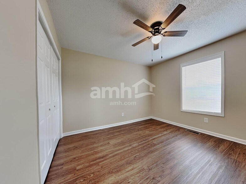 Building Photo - 7708 Cody Ln