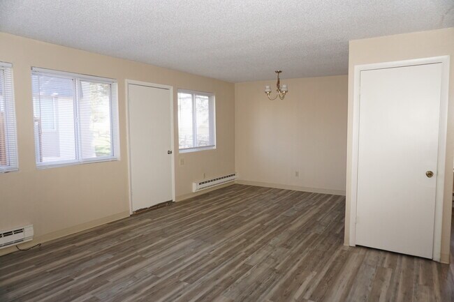 Building Photo - 4423 Val Verde Ct