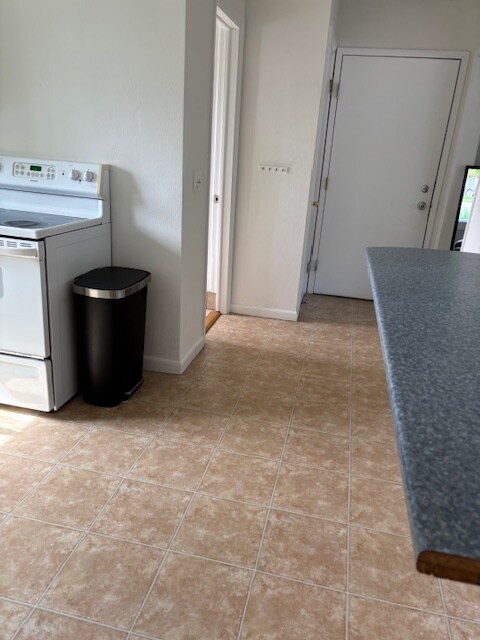 Building Photo - 222 Main St