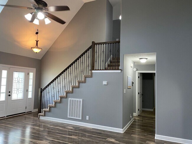 Building Photo - Don't Miss Out on this One! Beautiful Open...