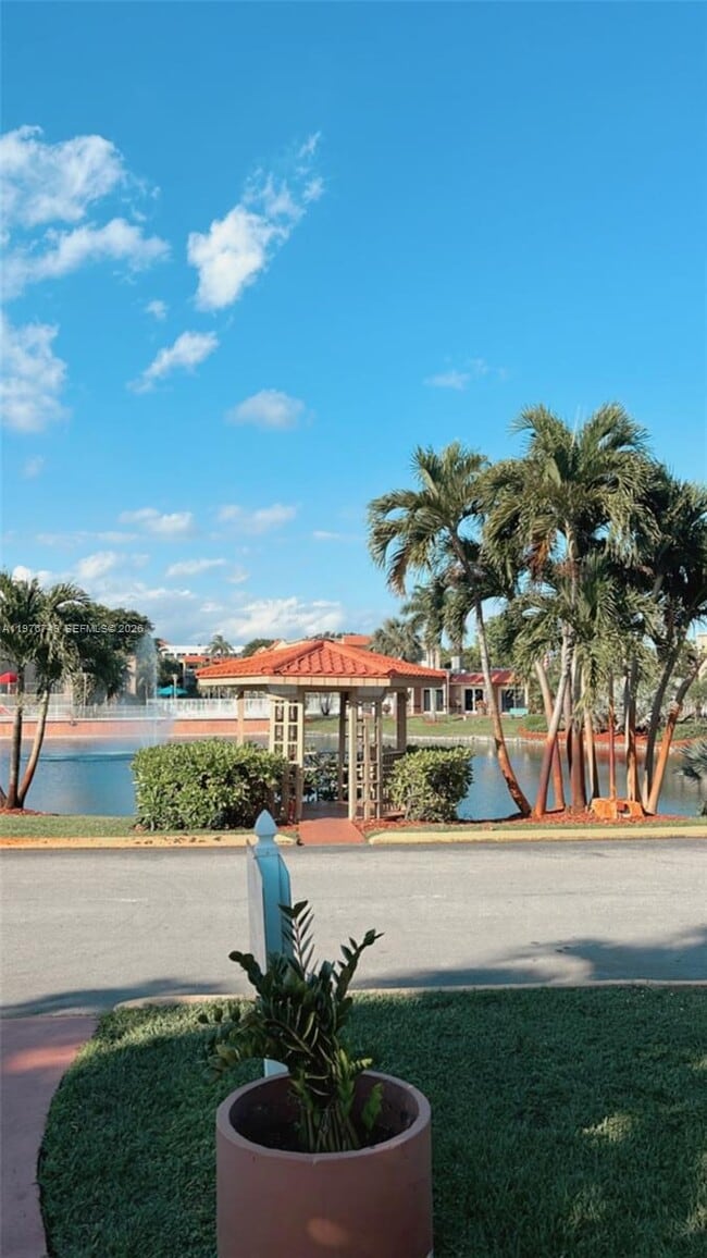 Building Photo - 4920 NW 79th Ave