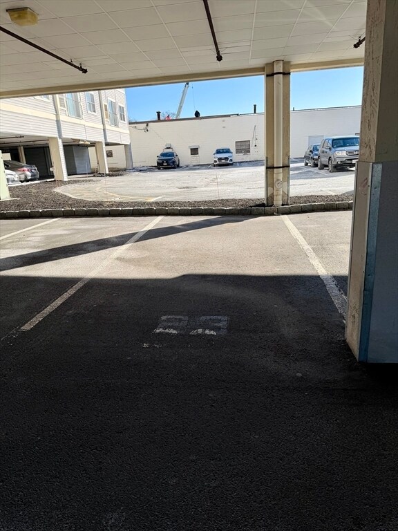 Building Photo - 75 Walnut St