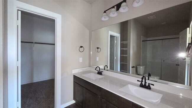 Building Photo - 9721 Grosbeak Ln