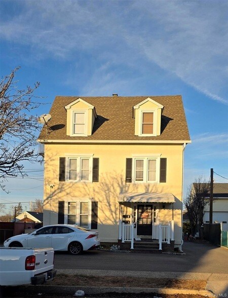 Building Photo - 20 Hamilton Ave