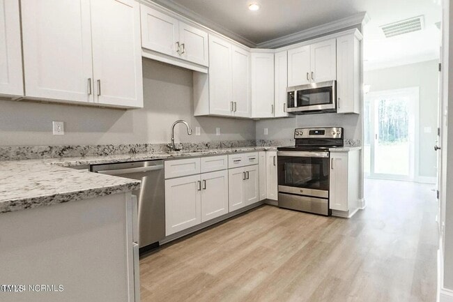 Building Photo - 53 Crew Ct