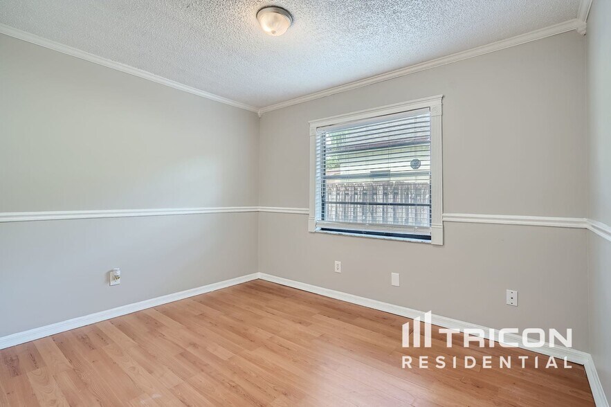 Building Photo - 5410 Friarsway Dr
