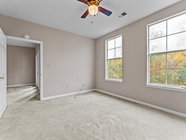 Building Photo - 704 Bristol Village Dr