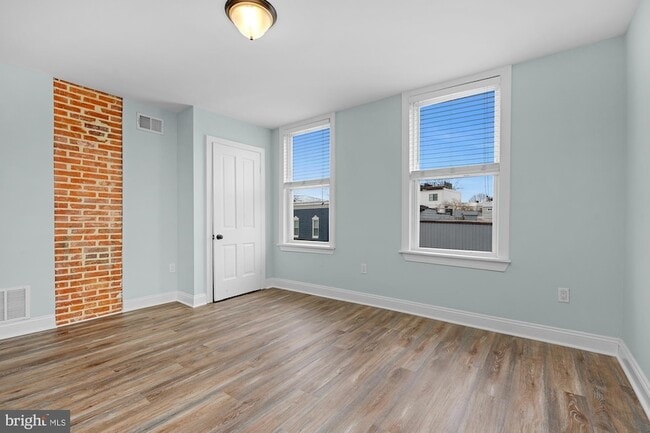 Building Photo - 1201 Union Ave