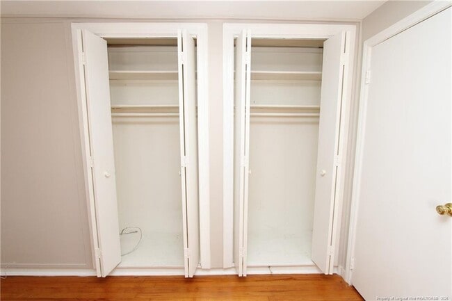 Building Photo - 1064 Nichols Dr