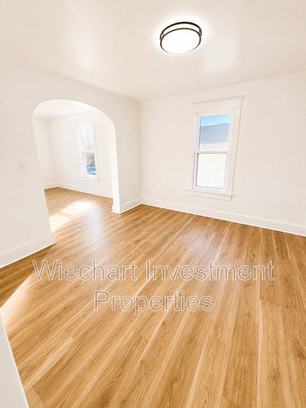 Building Photo - 426 Hazel Ave