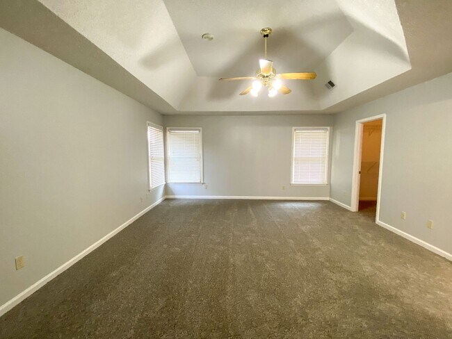 Building Photo - 3 bed 2 bath in Cordova w/ nearly 1800 Sq ft