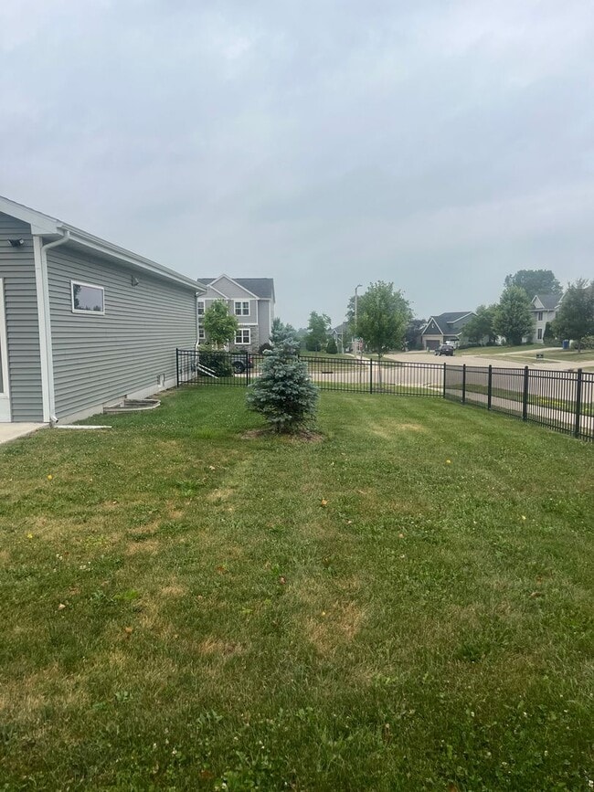 Building Photo - 553 Sienna Glenn Wy